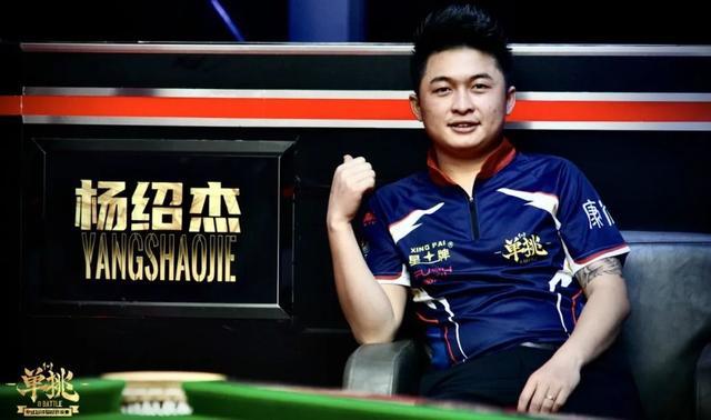 毫无还手之 毫无还手之