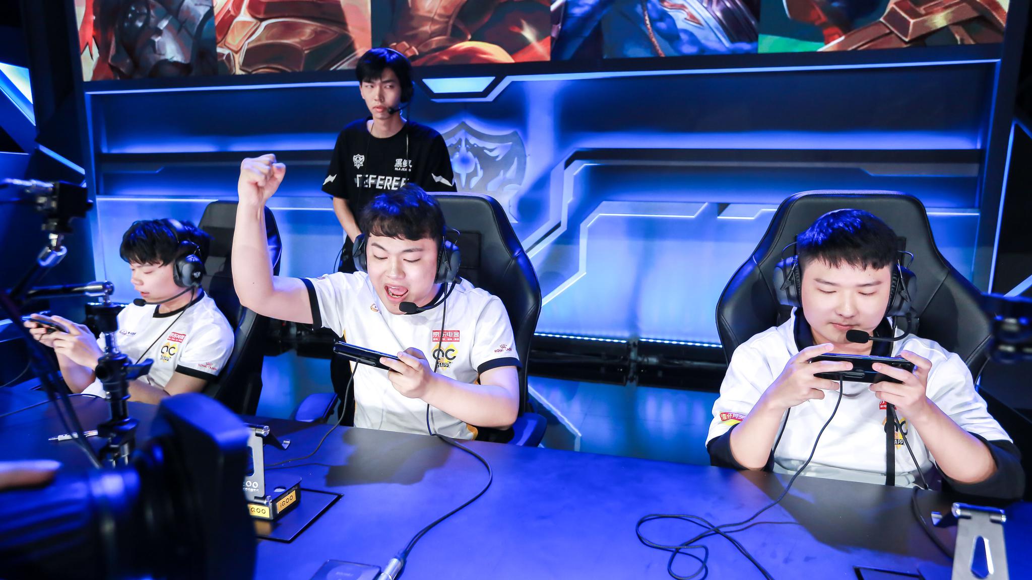 位手递手与 位手递手与