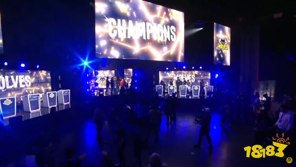 让中场与边 让中场与边