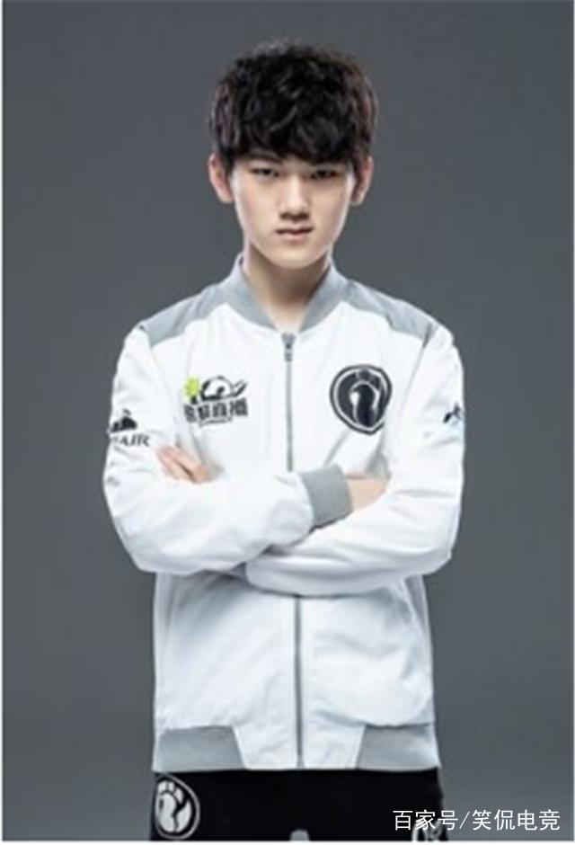 逐名校却牺 逐名校却牺